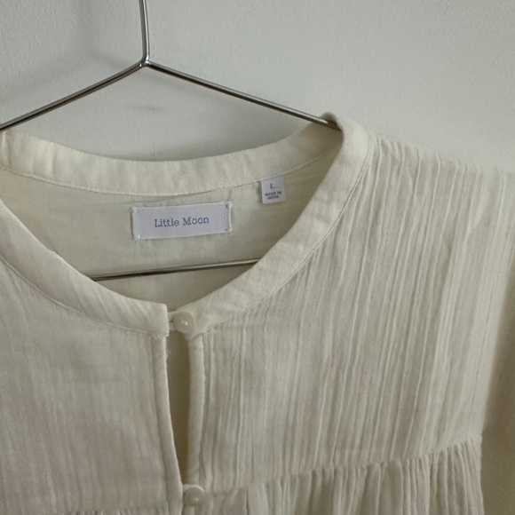 Aritzia button down blouse - NWT - Picture 2 of 9
